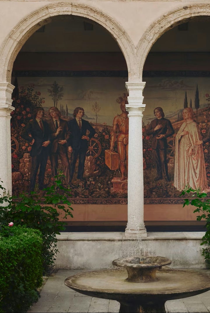 Mobile 메인 이미지 0